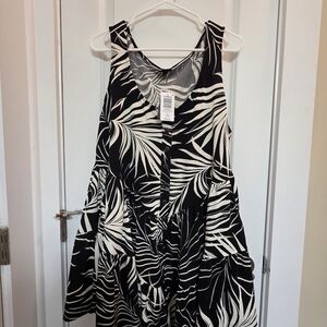 Torrid Size 1 (Size 14-16) Romper With Pockets